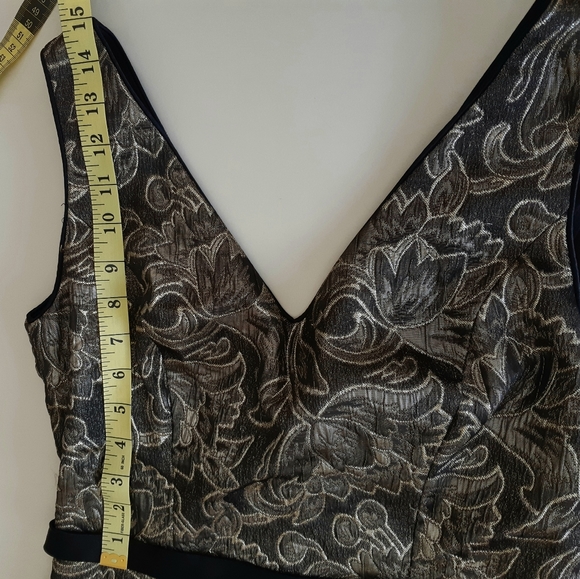 Beautiful full length gown size 8 - Picture 15 of 15